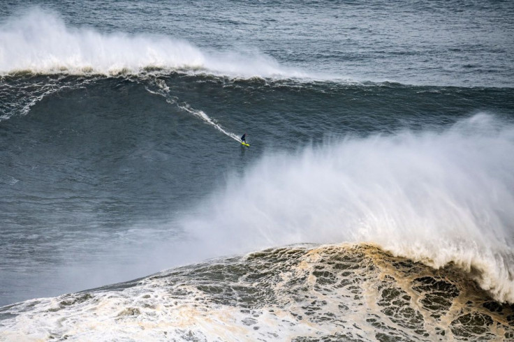 Sebastian Steudtner Rides Wave