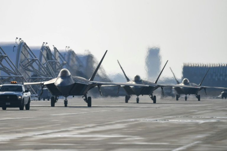 South Korea deploys warplanes