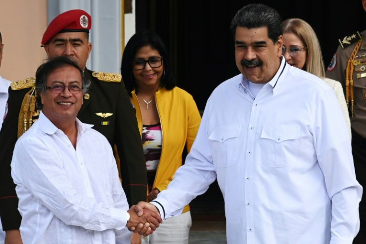 venezuelan-president-nicolas-maduro-r-and-his-colombian