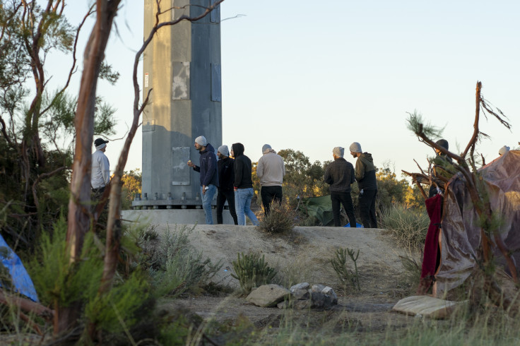 Migrants at Jacumba encampments 