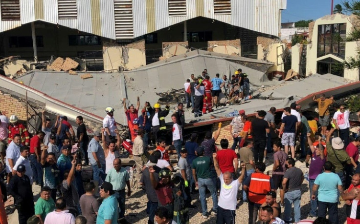 local-media-reported-that-that-baptism-was-being-celebrated-when-ceiling-collapsed-santa-cruz