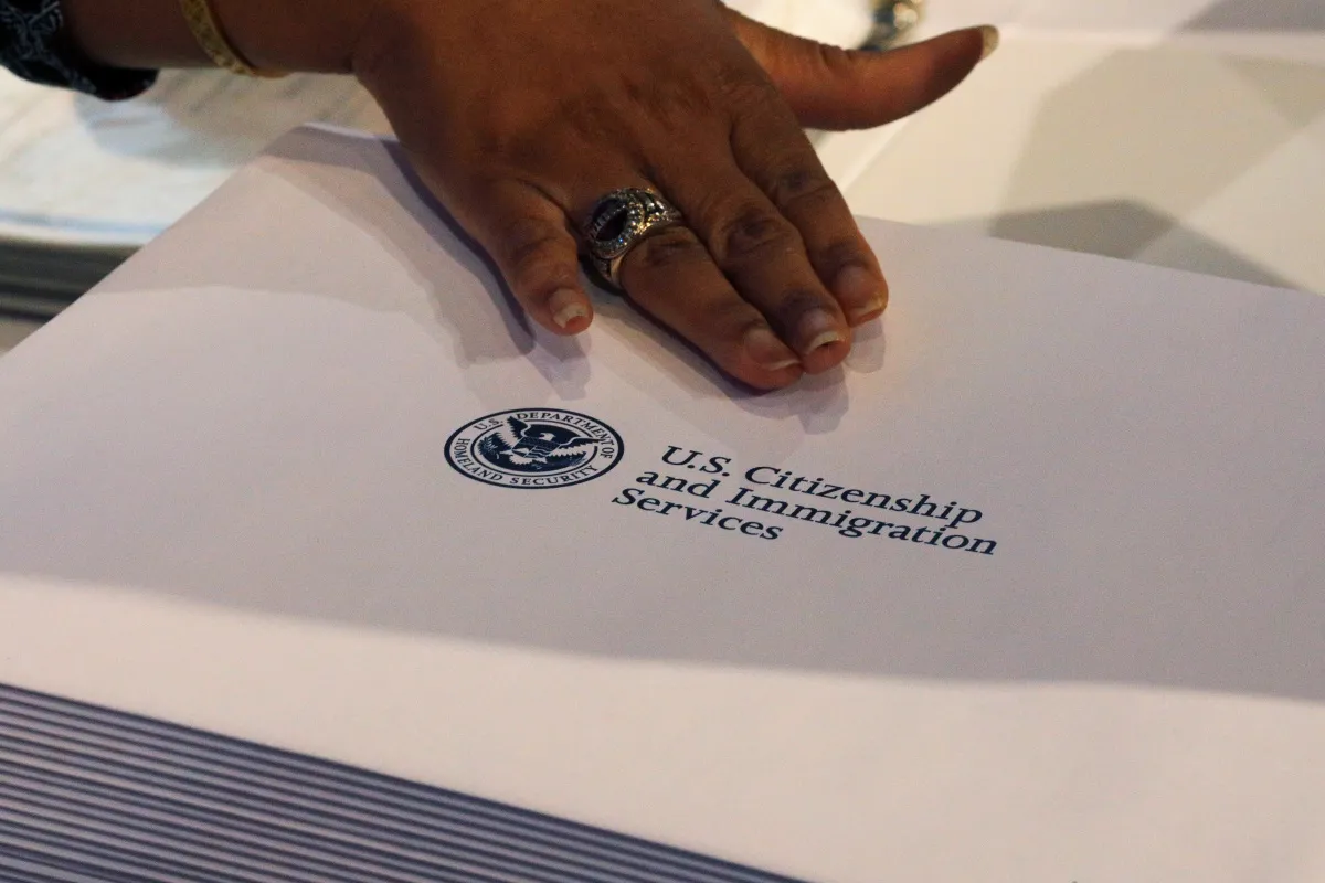 Immigration Policy Seen as Casualty in Shutdown Legislative Negotiations - Vimarsana News