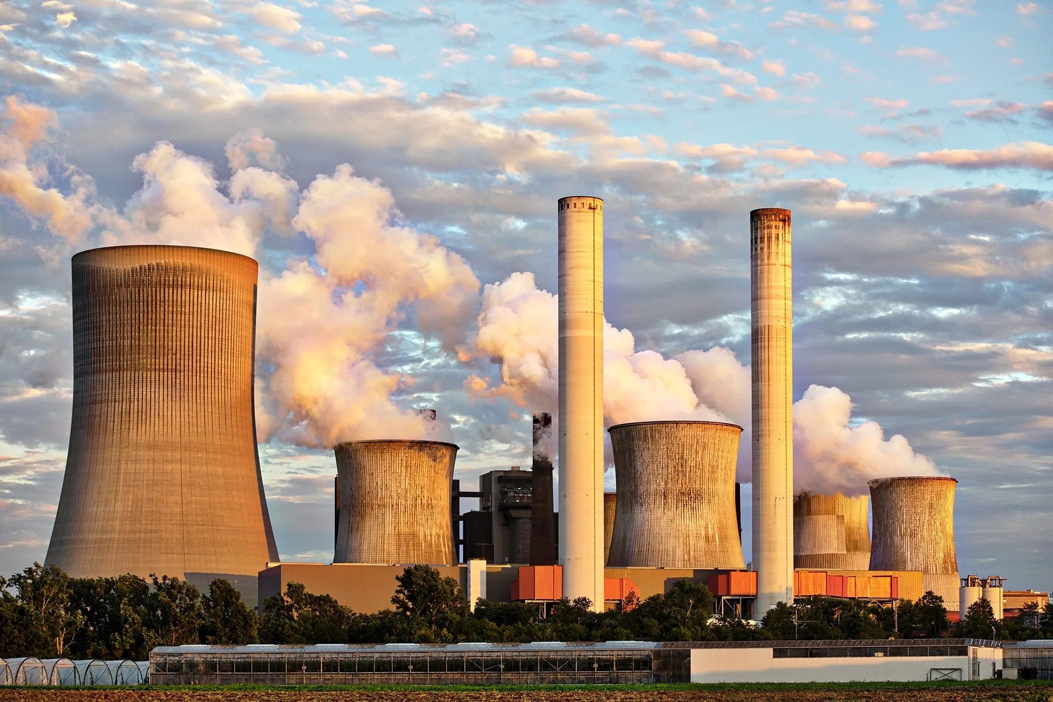 "The Air We Breathe": New Study Sheds Light on Pollution in 12 Areas With Large Latino Communities - Vimarsana News