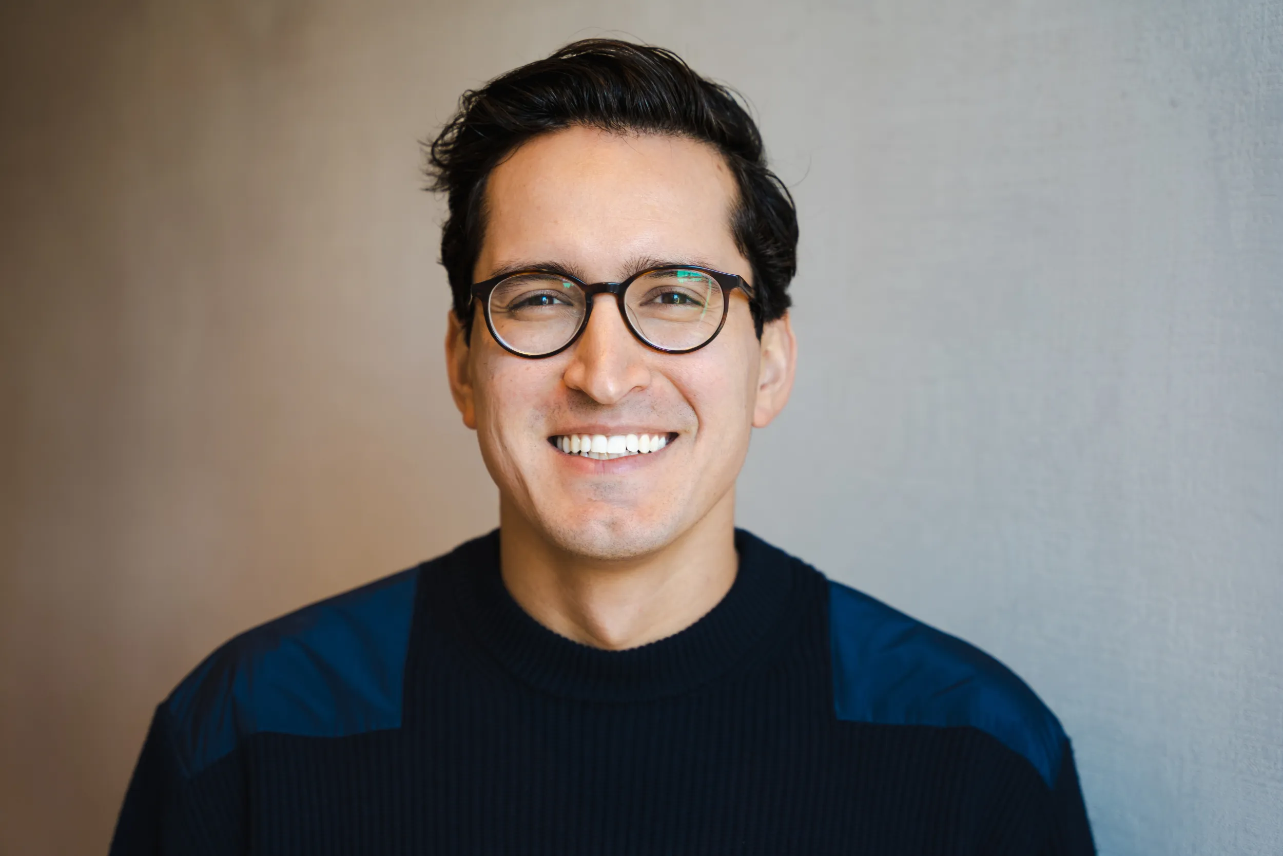 How this Mexican-American Built Alza, a Fintech App Tailored for Latinos - Vimarsana News