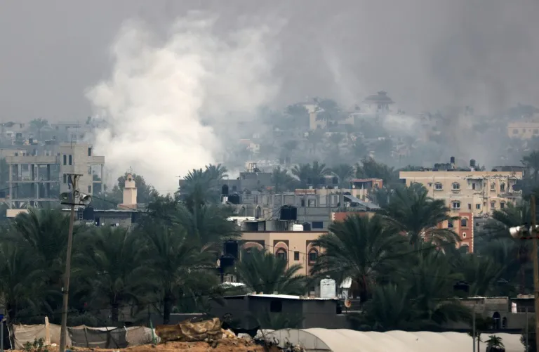 Israeli Forces Encircle Main Southern Gaza City - Vimarsana News