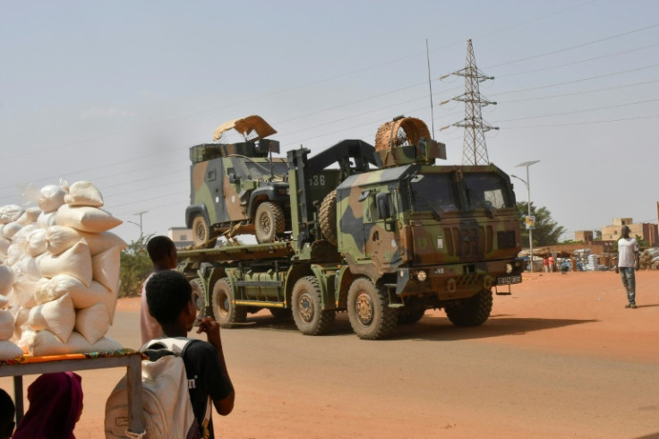 French soldiers started leaving Niger in October