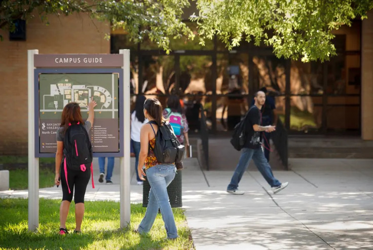 Students in a Texas college campus