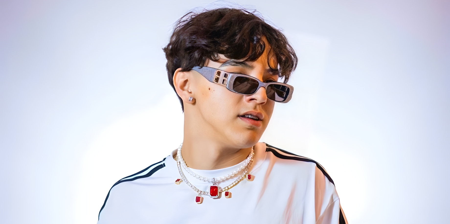 Who is Xavi? The First Música Mexicana Artist to Reach #1 on Spotify's ...