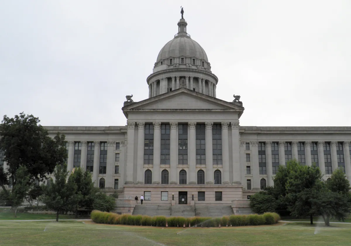 Oklahoma Lawmaker Introduces Controversial Bill to Declare Hispanic Gang Members as 'Terrorists' - Vimarsana News
