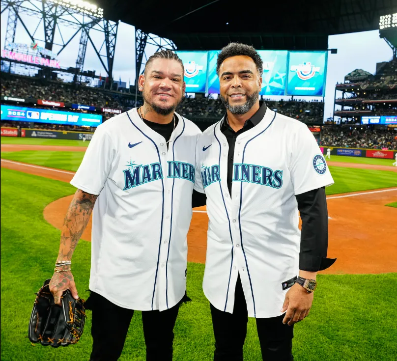 Nelson Cruz Signs Symbolic One-Day Contract With Seattle to Retire As a Mariner - Vimarsana News