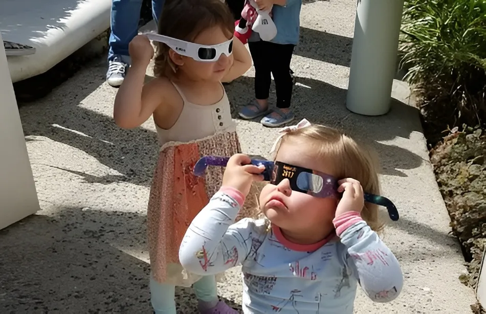 Solar Eclipse 2024: Where to Watch It in Los Angeles - Vimarsana News