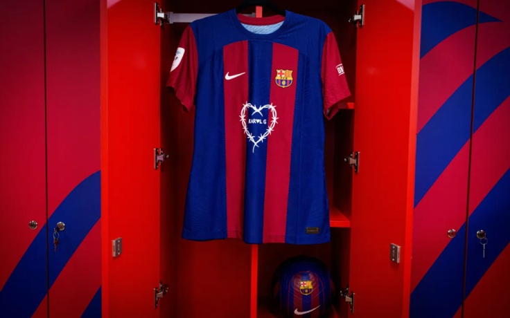 FC Barcelona, Karol G logo