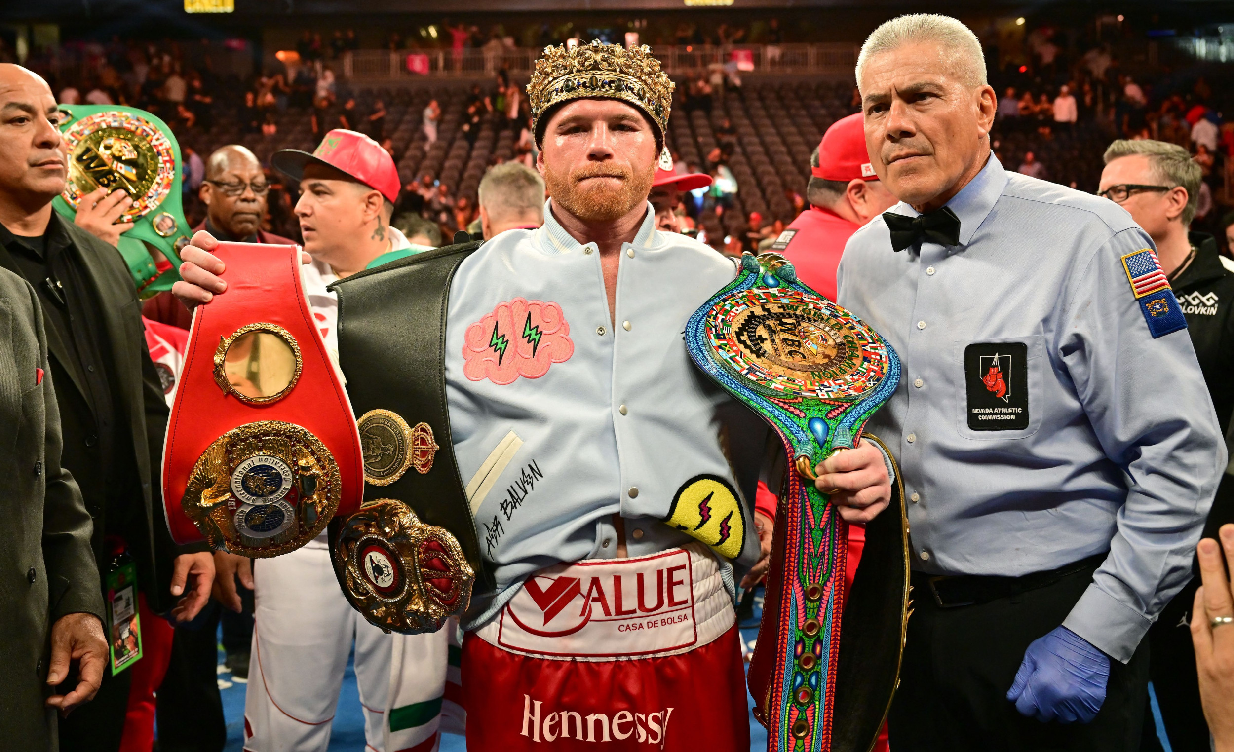 Saúl 'Canelo' Álvarez Puts His Undisputed Super-middleweight Title On ...