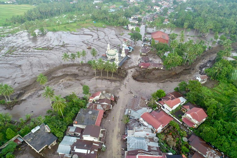 Indonesia Flood Death Toll Rises To 41 With 17 Missing