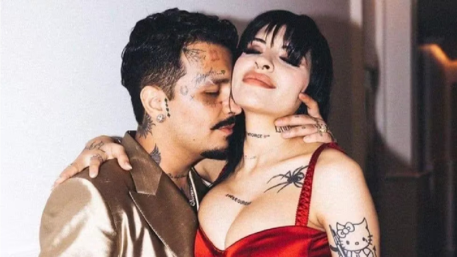 Christian Nodal và Cazzu: câu chuyện chưa kể về cuộc chia tay của họ sau hai năm và một cô con gái