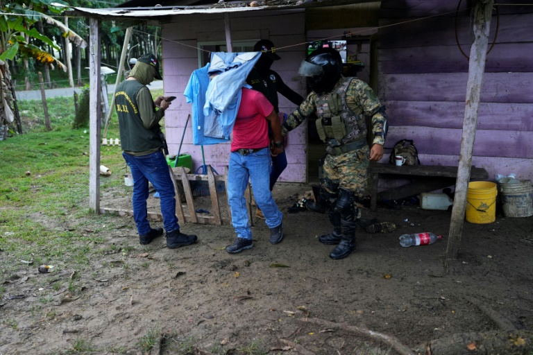 Panama dismantles “VIP” route for Chinese migrants in the Darién jungle