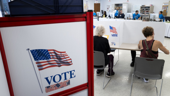 Minnesotans Head To The Polls On First Day Of Early