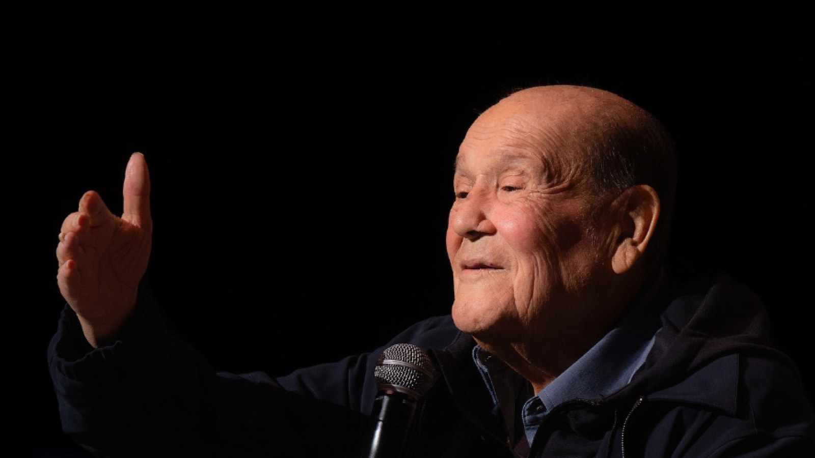 2025 Comes to a Tragic Start as Legendary Latino Superstar Leo Dan Dies at 82