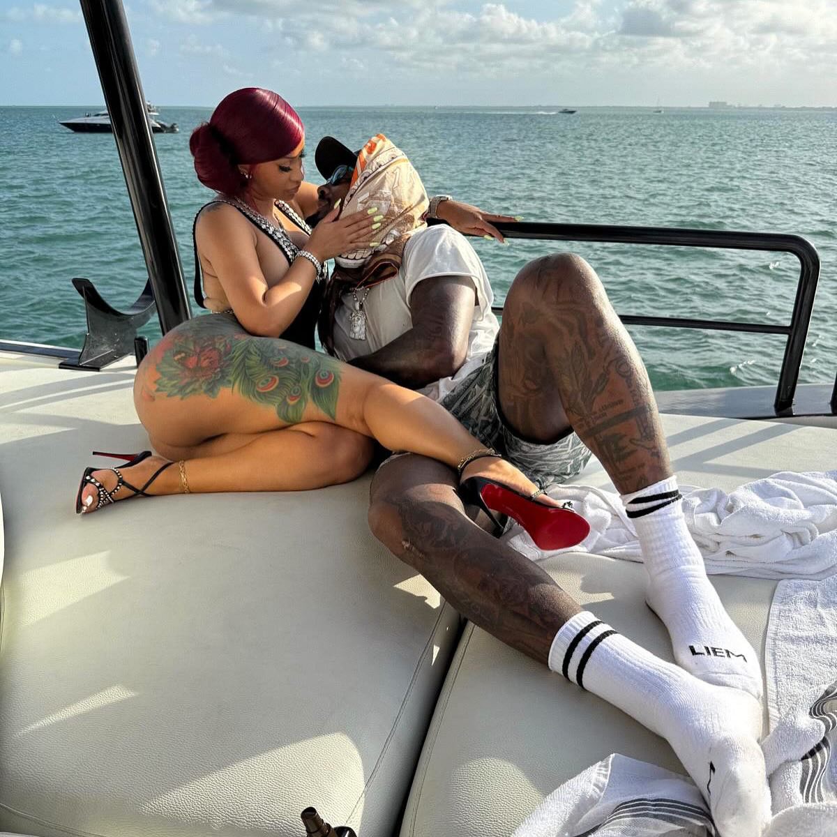 Cardi B posts photos with Diggs on Instagram, divorces Offset