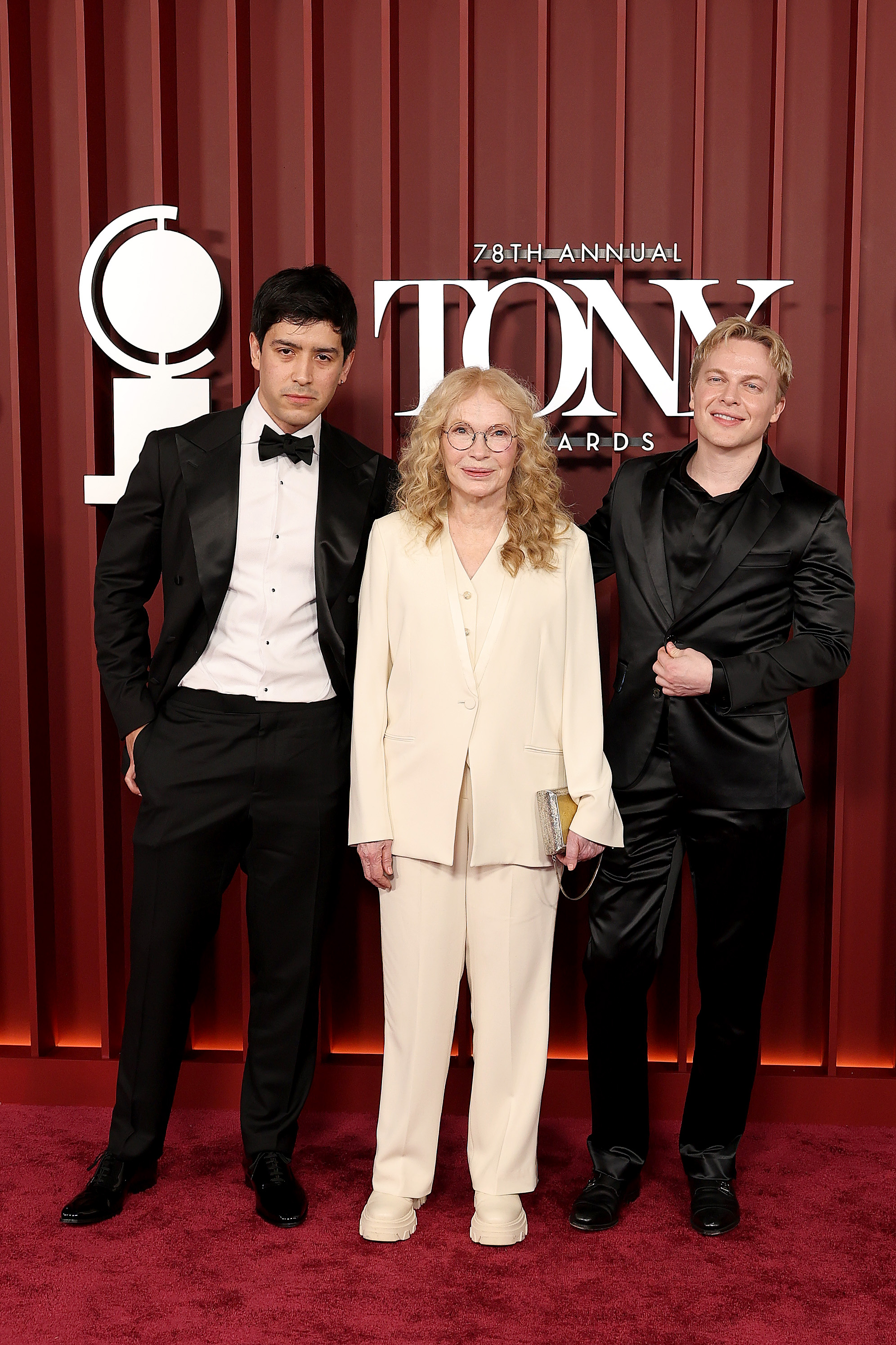 Tonys 2025 Red Carpet Mia Farrow Connan Farrow Tonys 2025 Red Carpet Mia Farrow Connan Farrow