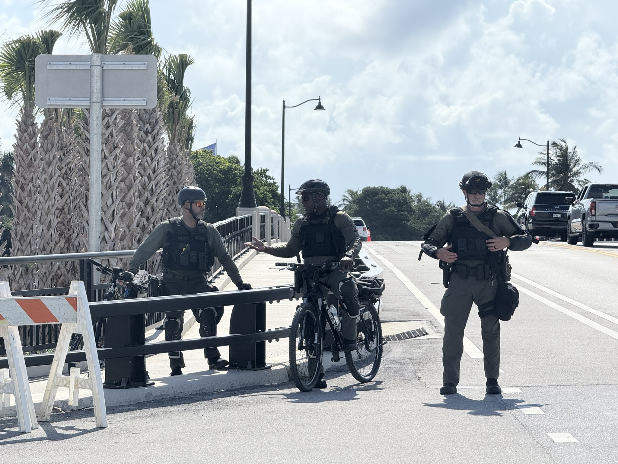 No Kings protest in Palm Beach Mar-a-lago No Kings protest in Palm Beach Mar-a-lago