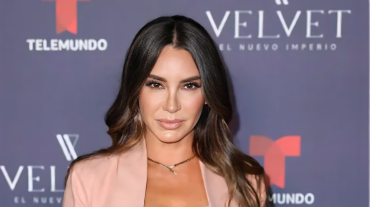 Elizabeth Gutiérrez “William Levy’s Ex” Velvet and Hollywood