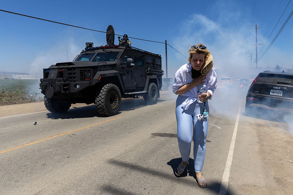 Operación Militar en California: Testigos Denuncian Redada de Inmigración en Cultivo de Cannabis