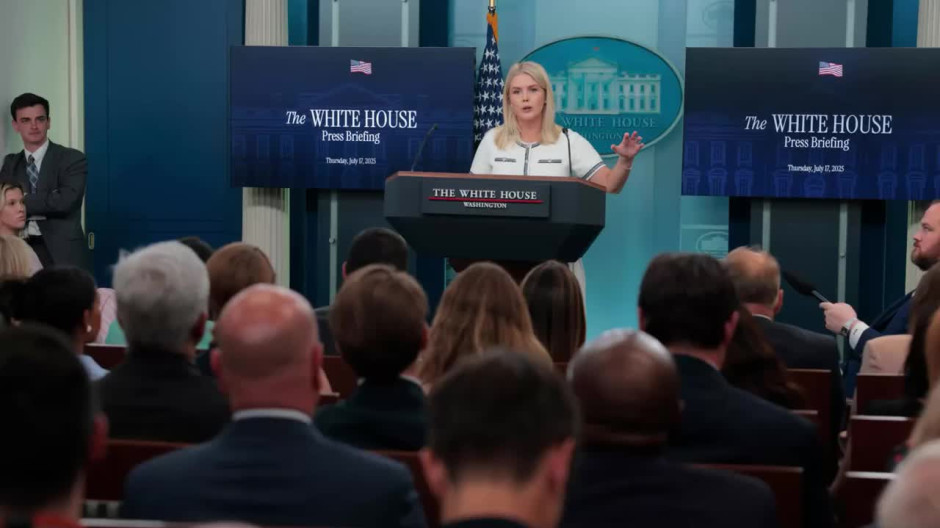 Trump Press Secretary Clashes With Media Over Mental State Questions