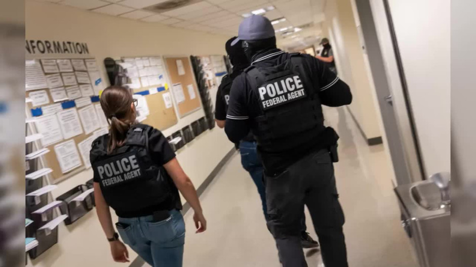 Sheriff's Deputy Sued By Colorado After Allegedly Tipping Off ICE Agents