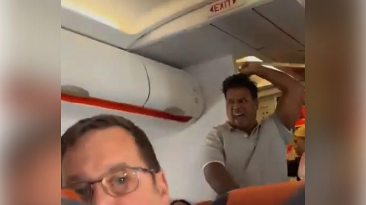 easyJet passenger