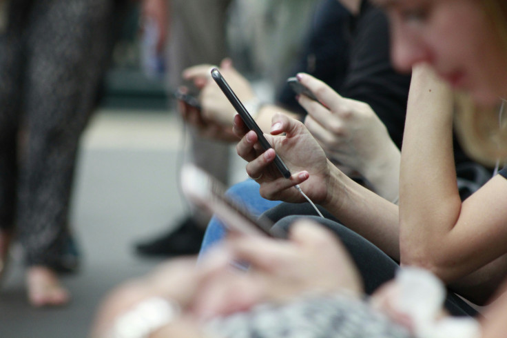 ICE Wants to Build a 24/7 Social Media Surveillance Team
