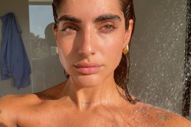 Isabela Ladera's leaked sextape with Beele to Latin Billboard