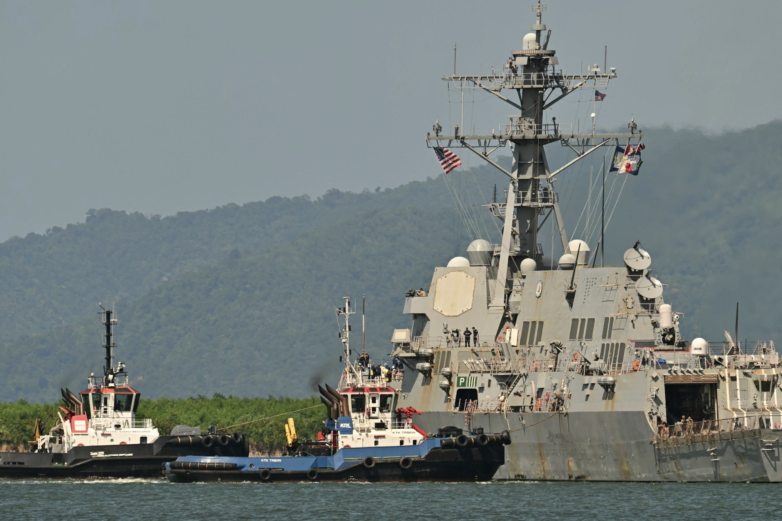 U.S. Ships and Troops Near the Venezuela Coast U.S. Ships and Troops Near the Venezuela Coast