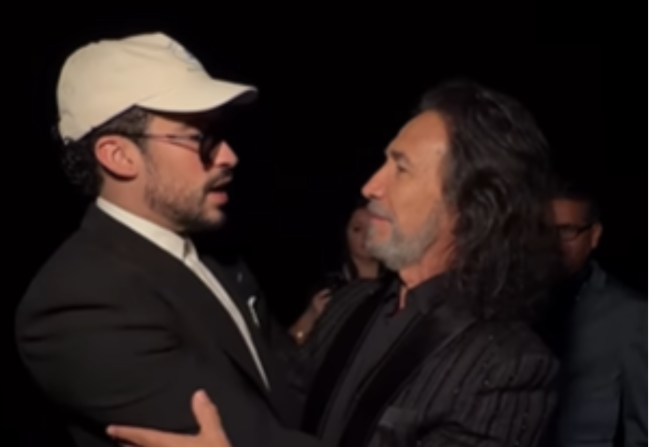 Bad Bunny y Marco Antonio Solis Latin Grammys 2025