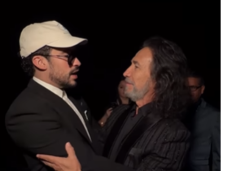 Bad Bunny y Marco Antonio Solis Latin Grammys 2025