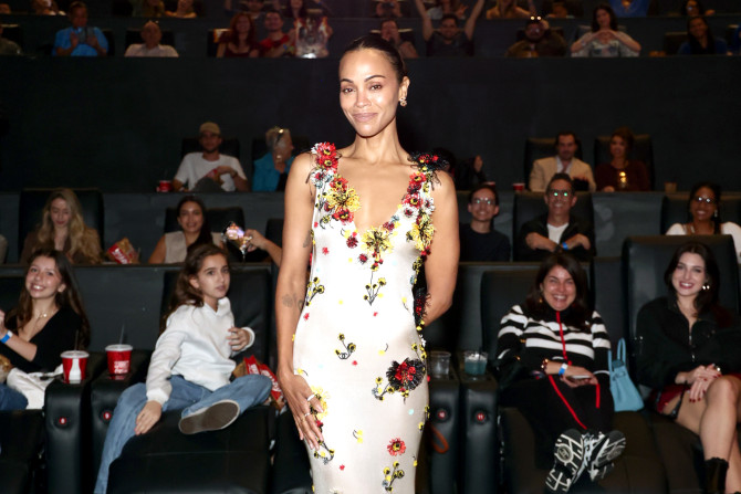 Zoe Saldaña premiere Avatar Fire and Ashes Miami