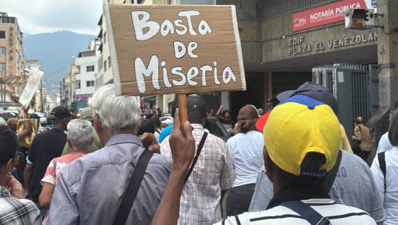 Venezuelan pensioners poverty