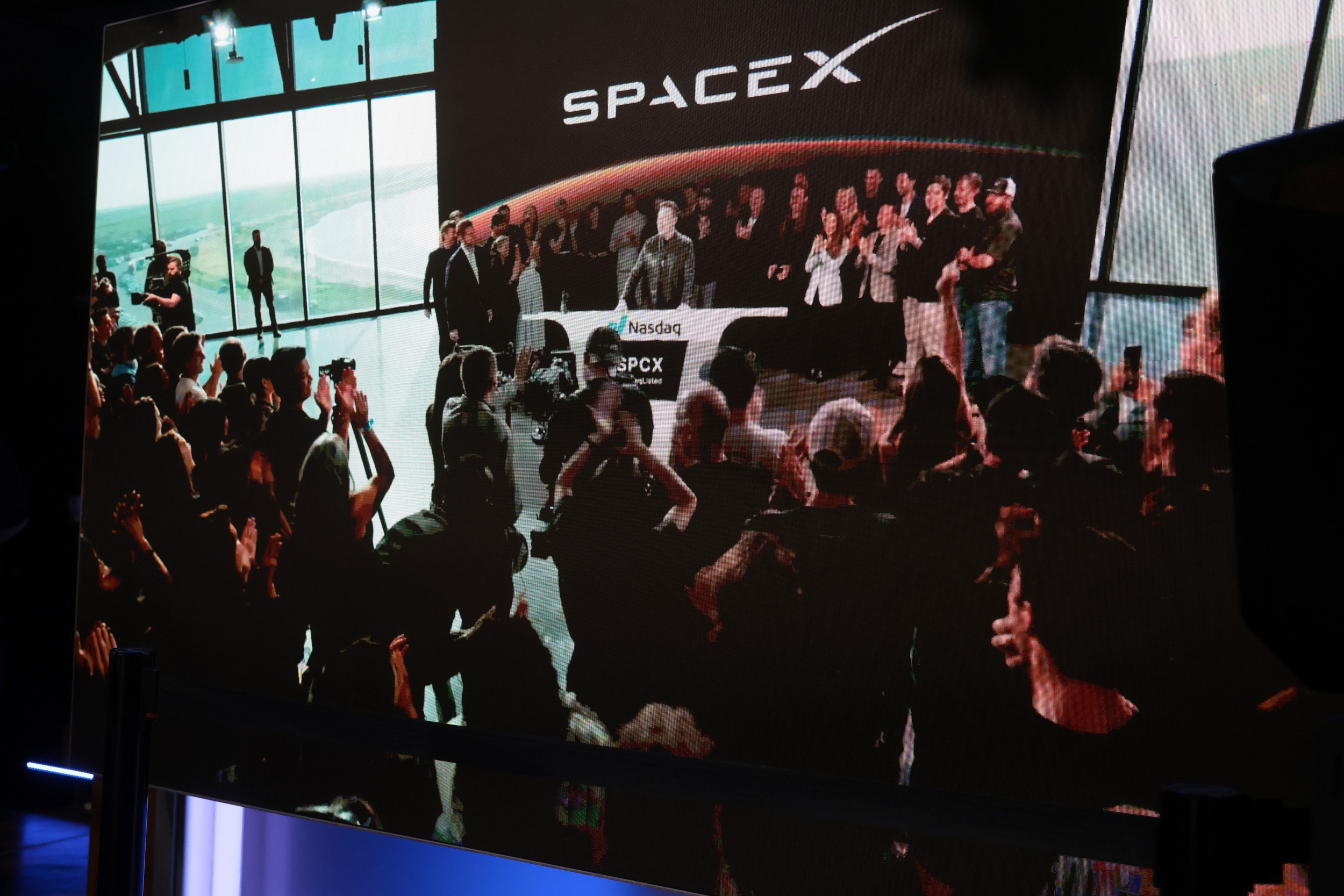  SpaceX Listed On Nasdaq Exchange
