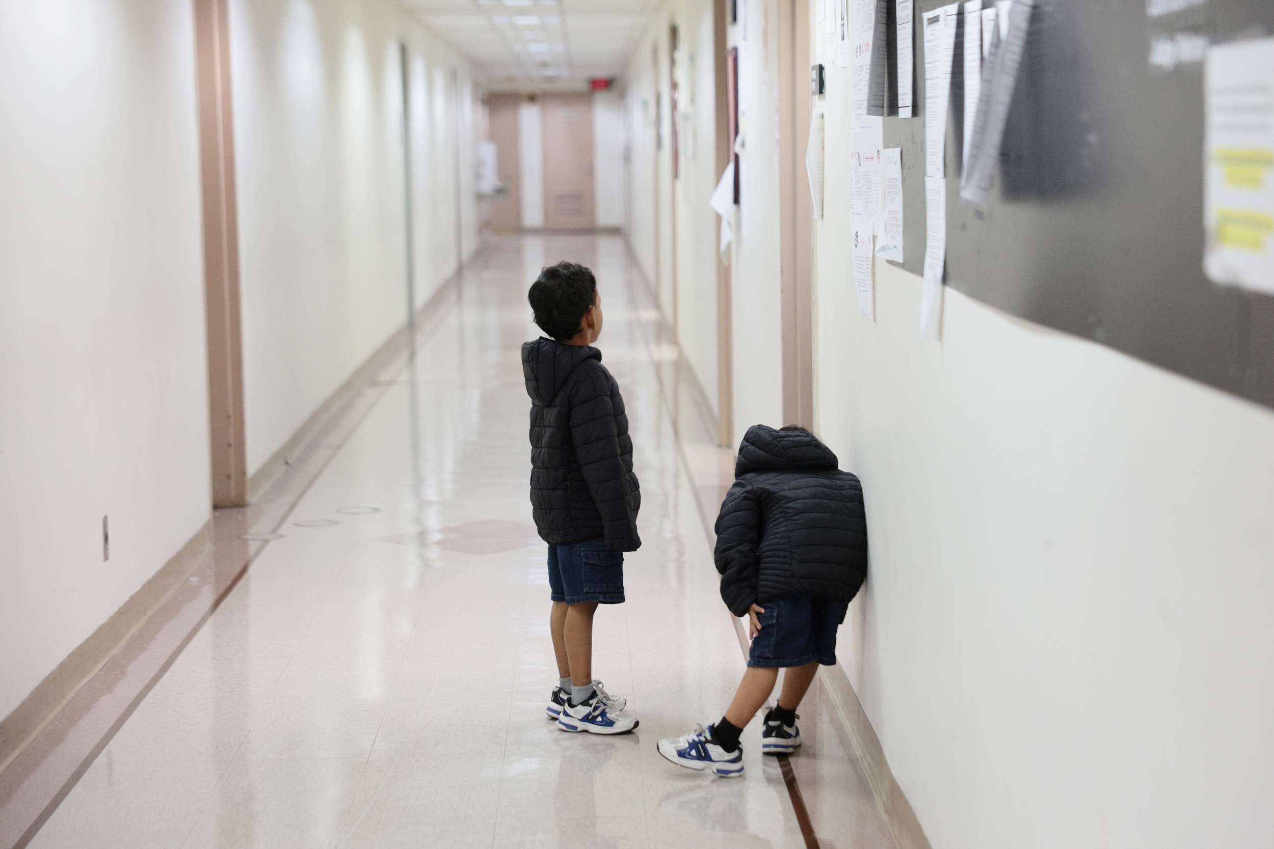 Niños Migrantes Solos Enfrentan Audiencias de Deportación en EE.UU.