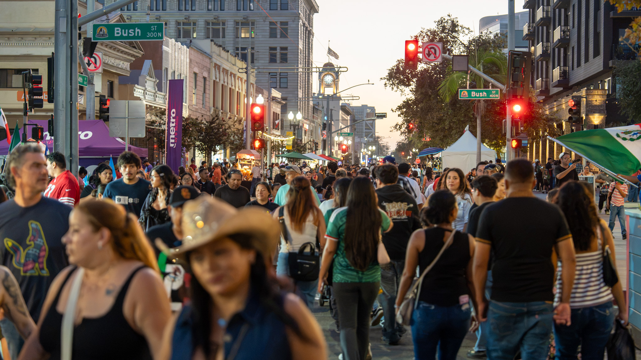 80,000 Showed Up to Santa Ana's Fiestas Patrias. ICE Fears Didn't Keep Them Home.