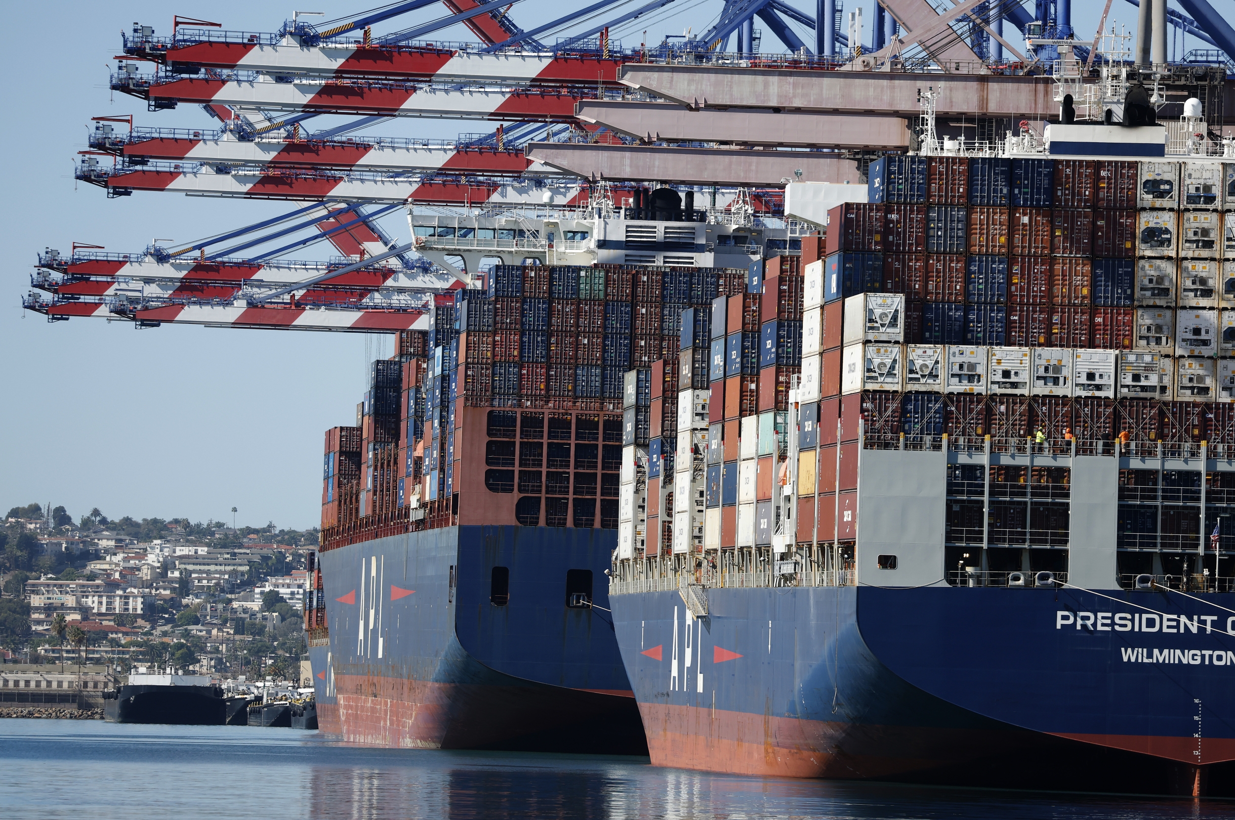 From Tariff Truce to All - Time Record : How L . A . Became the Essential Gateway for Chinese Goods
