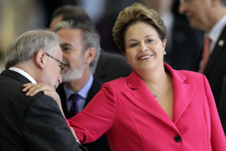 Brazil's Rousseff boldly shuns base, embraces business