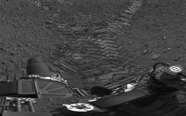 Will.i.am song blasts to Mars and back, via Curiosity