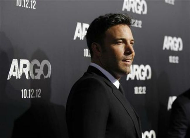 "Argo" rises above "Cloud Atlas" as Sandy spooks