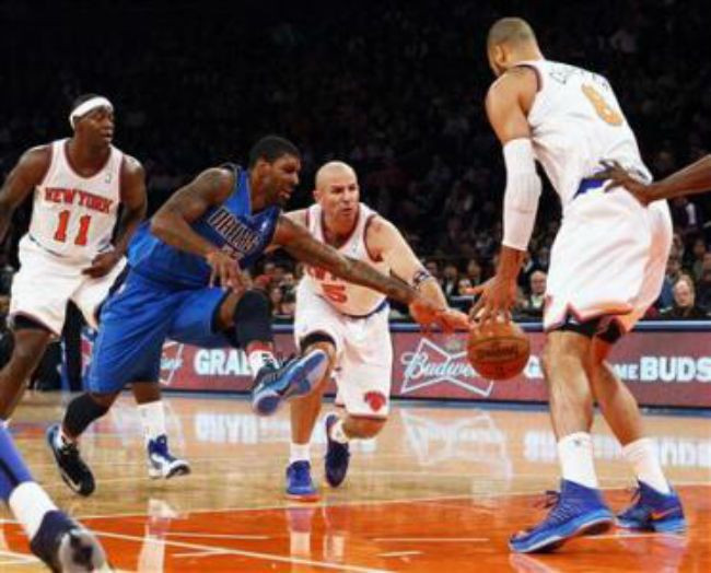 Knicks grind down Mavericks, maintain perfect start