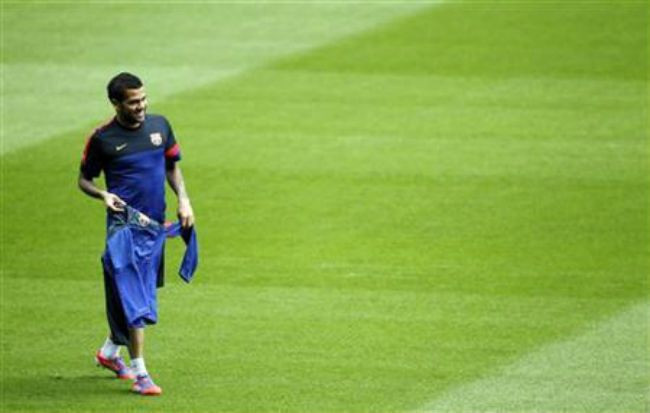 Seville derby tougher than a 'Clasico' says Alves