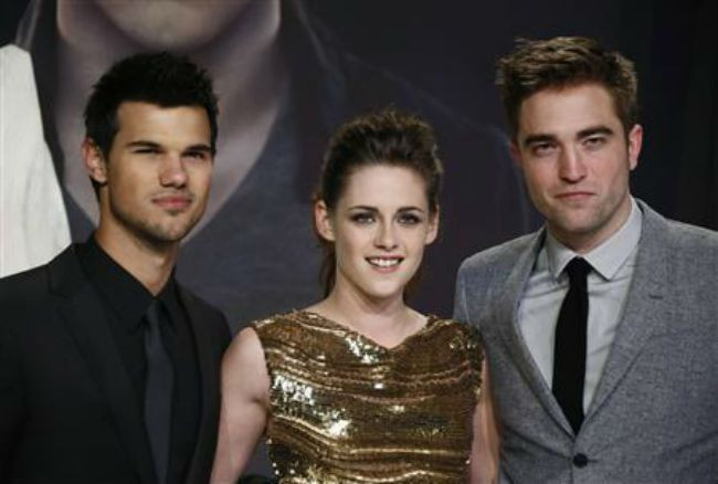 Final "Twilight" dawns with $30 million from late-night shows