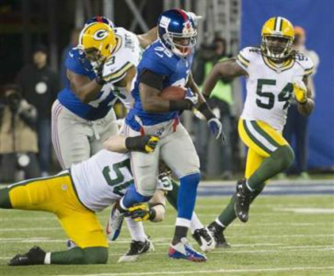 Super Bowl champion Giants rout Packers 38-10