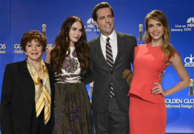 "Lincoln" leads Golden Globe movie nominations
